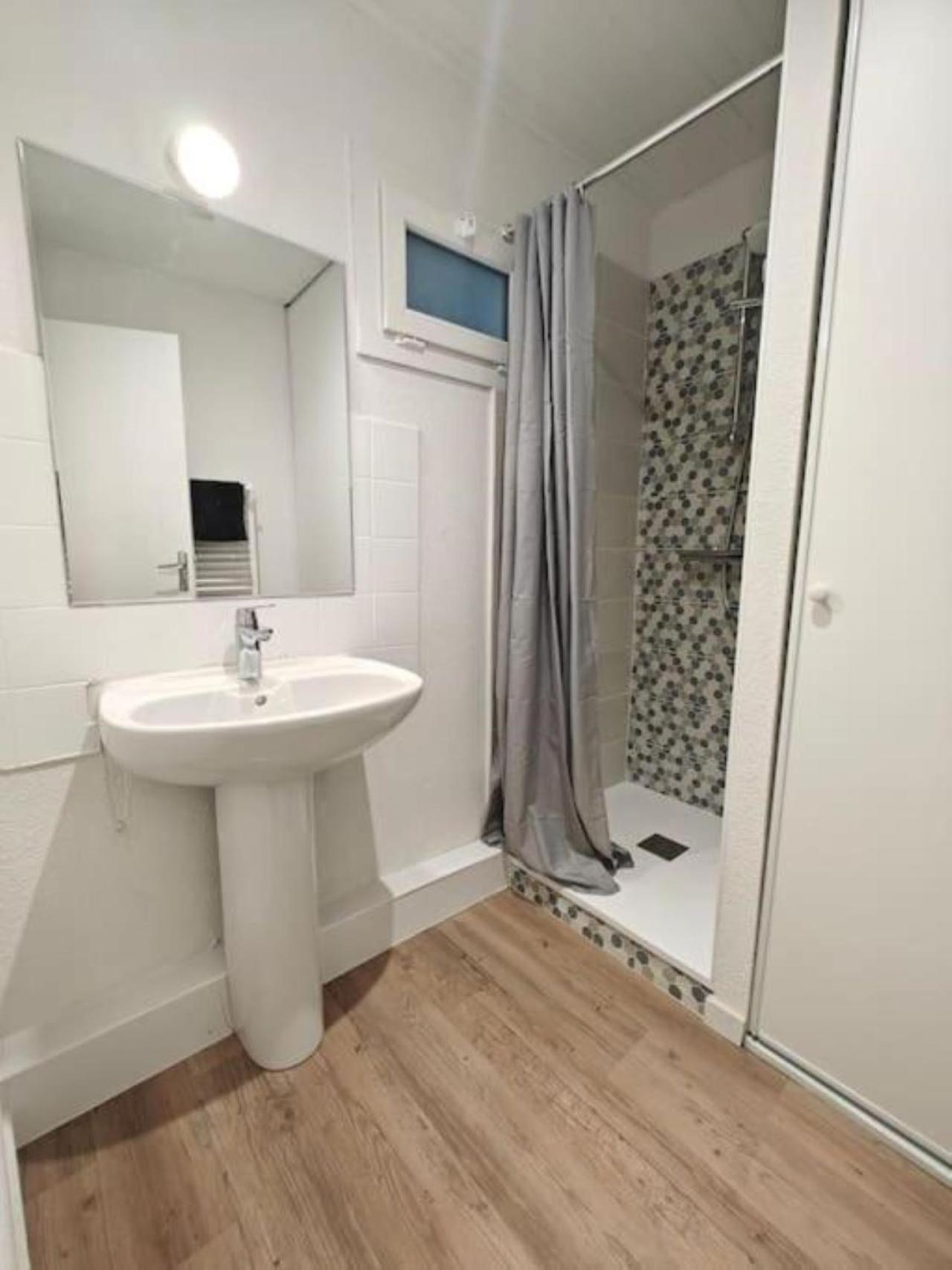 Logement Entier Style Chalet - 1 A 5 Pers - Langon  Luaran gambar